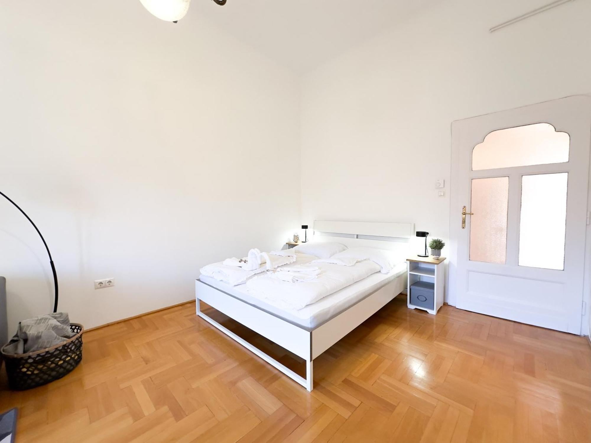 Appartement Kiraly Levente - Center Location Ac