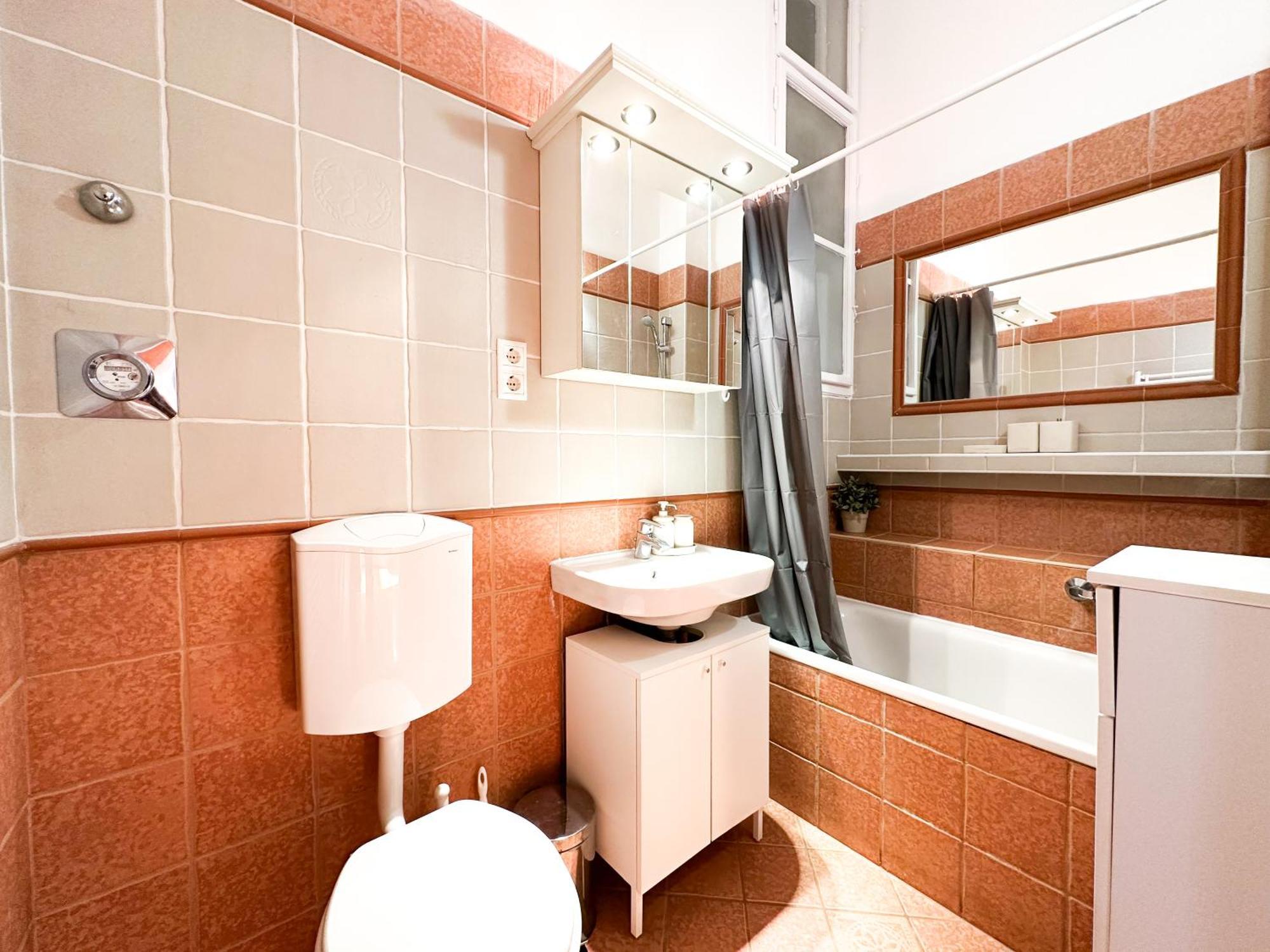 Appartement Kiraly Levente - Center Location Ac