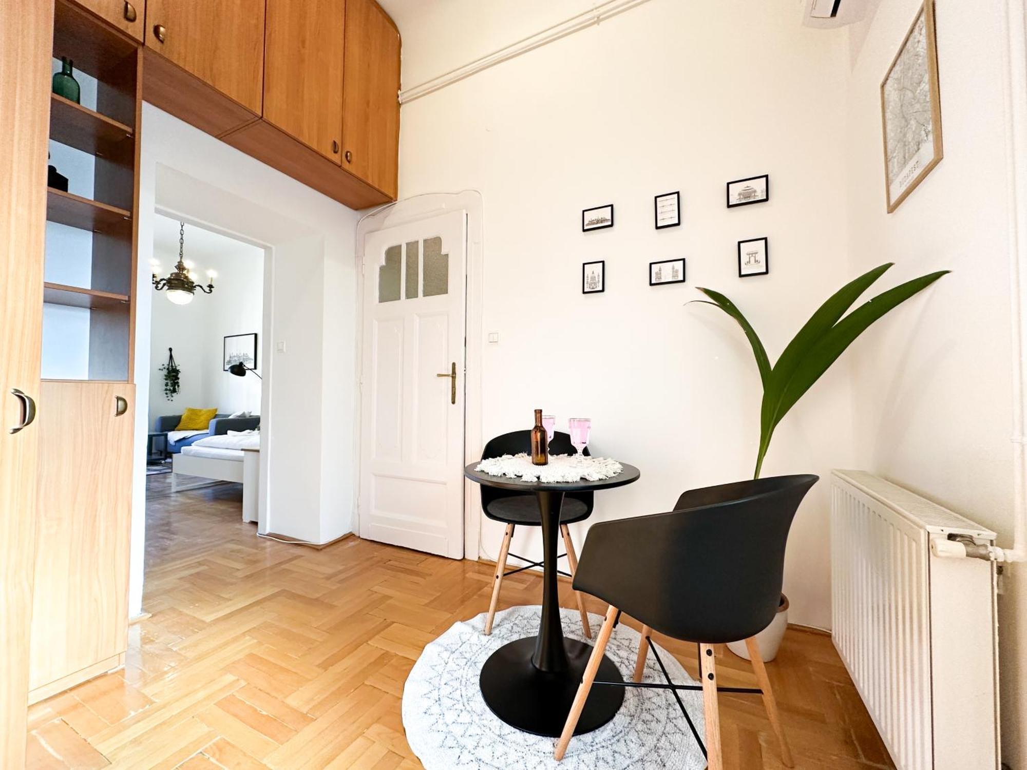 Kiraly Levente - Center Location Ac Appartement *